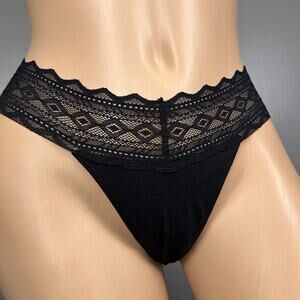 New Y2K Victoria's Secret PINK Extra Low Rise Thong Panty Medium Black Wide Lace